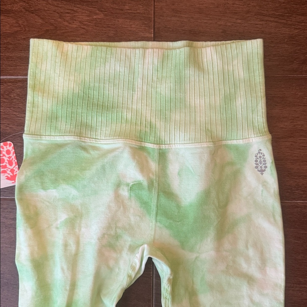 Free People Movement • Good Karma Electric Athletic Leggings Size XS / Small NEW - Picture 6 of 11